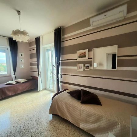 Апартаменты La Casa Di Giulia Казерта Экстерьер фото